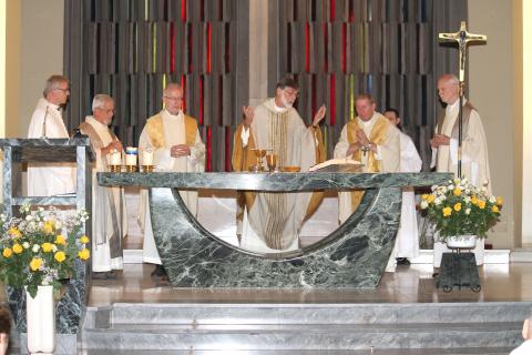 Hochamt in der Kirche Gatterhölzl