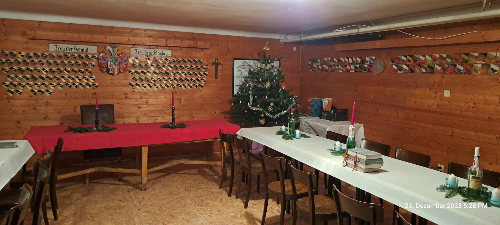Kneipraum Grals weihnachtlich geschmückt